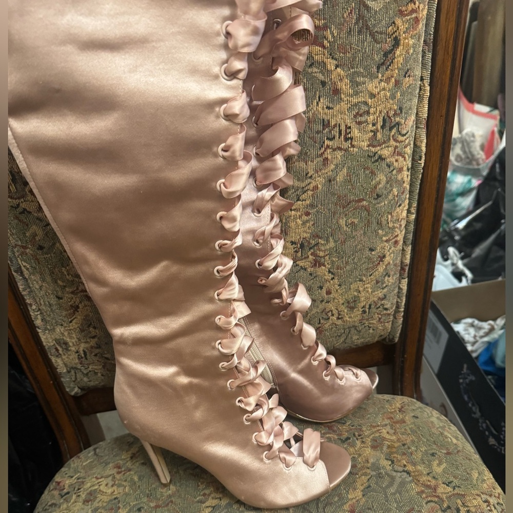 Elegant Pink Satin Lace-Up Knee-High Boots size 8 by Aldo - Picture 8 of 16